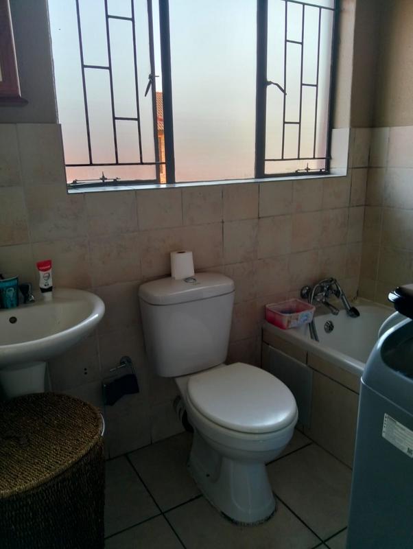 3 Bedroom Property for Sale in Edleen Gauteng