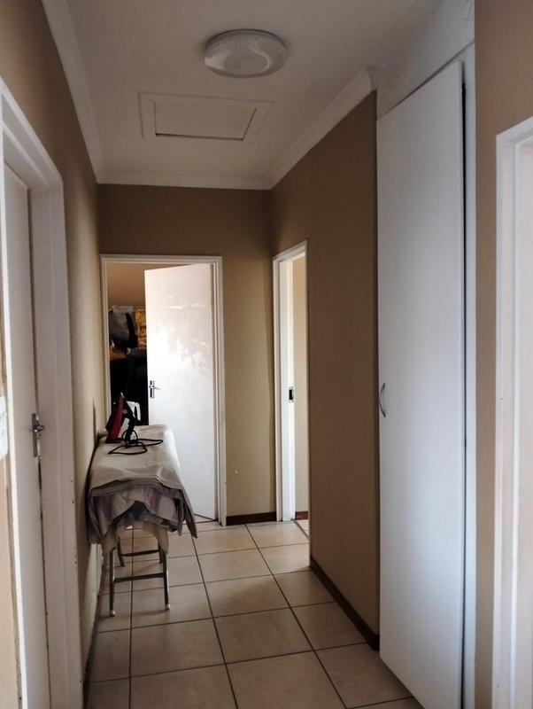 3 Bedroom Property for Sale in Edleen Gauteng