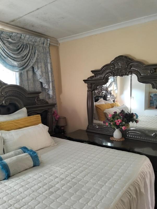 2 Bedroom Property for Sale in Clayville Gauteng