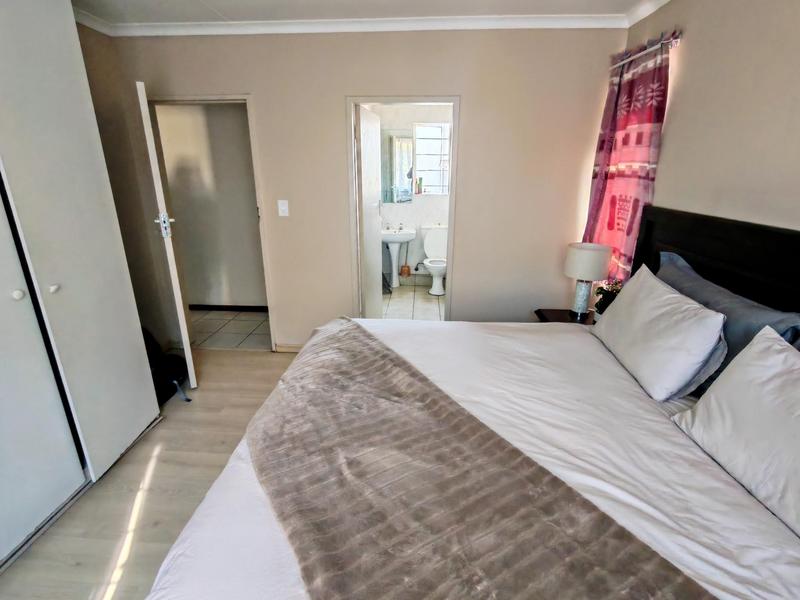 3 Bedroom Property for Sale in Vorna Valley Gauteng