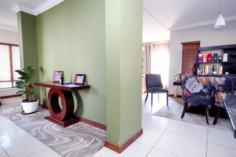 4 Bedroom Property for Sale in Thatchfield Gauteng