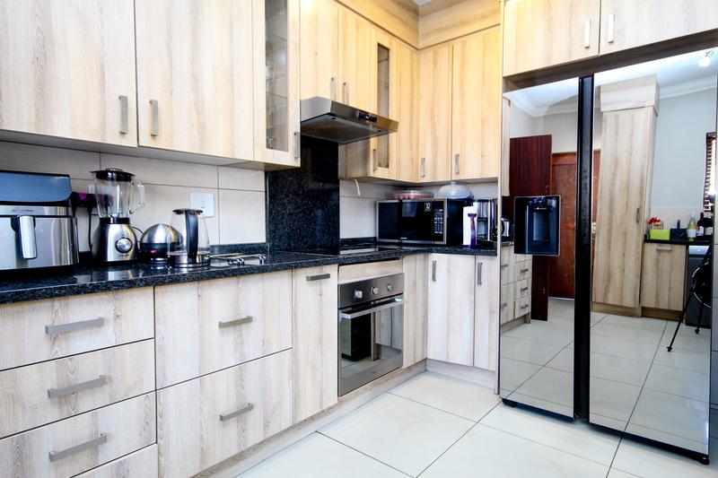 4 Bedroom Property for Sale in Thatchfield Gauteng