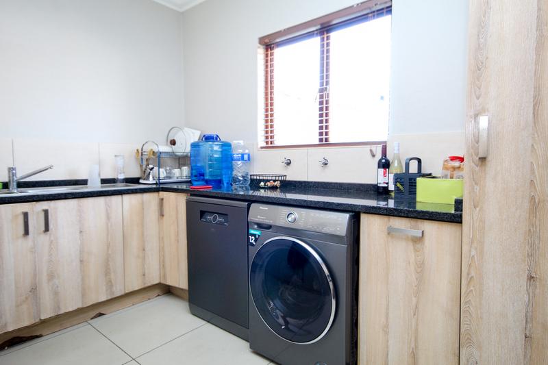 4 Bedroom Property for Sale in Thatchfield Gauteng