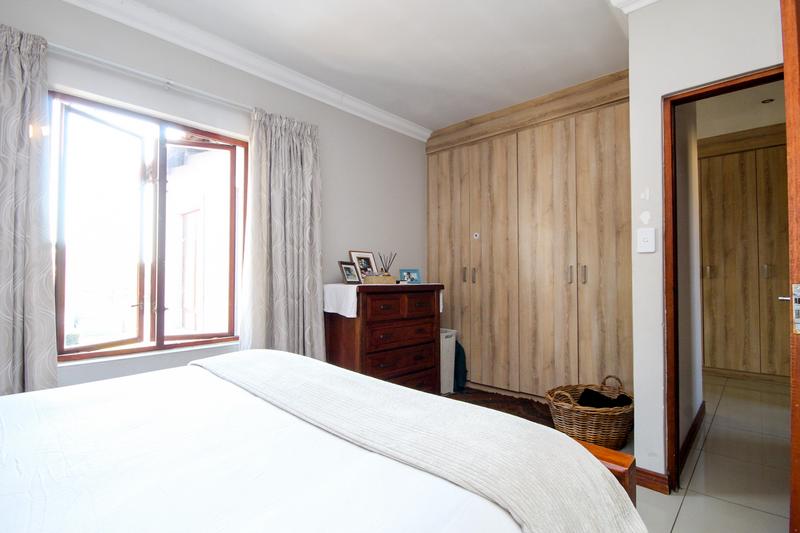 4 Bedroom Property for Sale in Thatchfield Gauteng