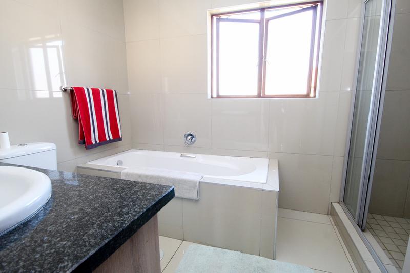 4 Bedroom Property for Sale in Thatchfield Gauteng