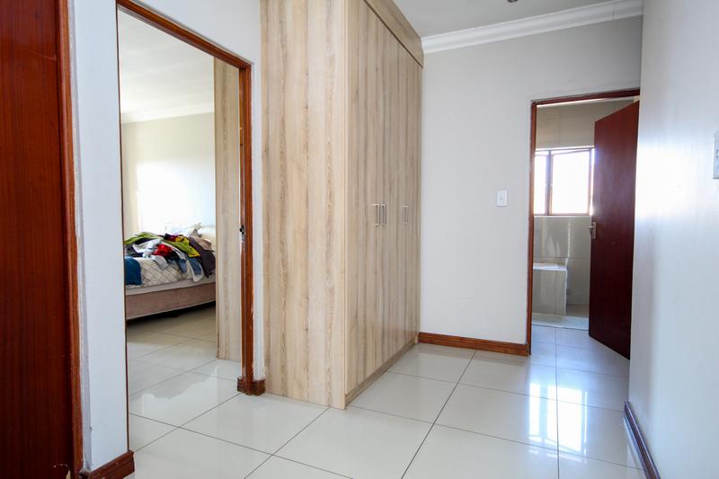 4 Bedroom Property for Sale in Thatchfield Gauteng