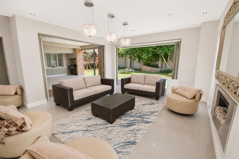 4 Bedroom Property for Sale in Senderwood Gauteng