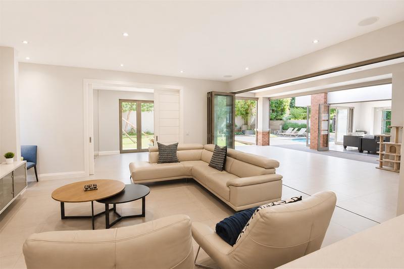 4 Bedroom Property for Sale in Senderwood Gauteng