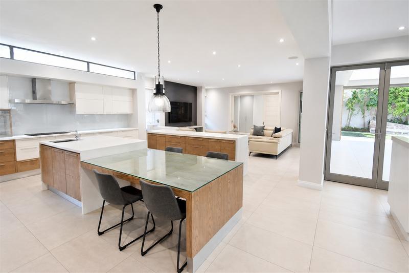 4 Bedroom Property for Sale in Senderwood Gauteng