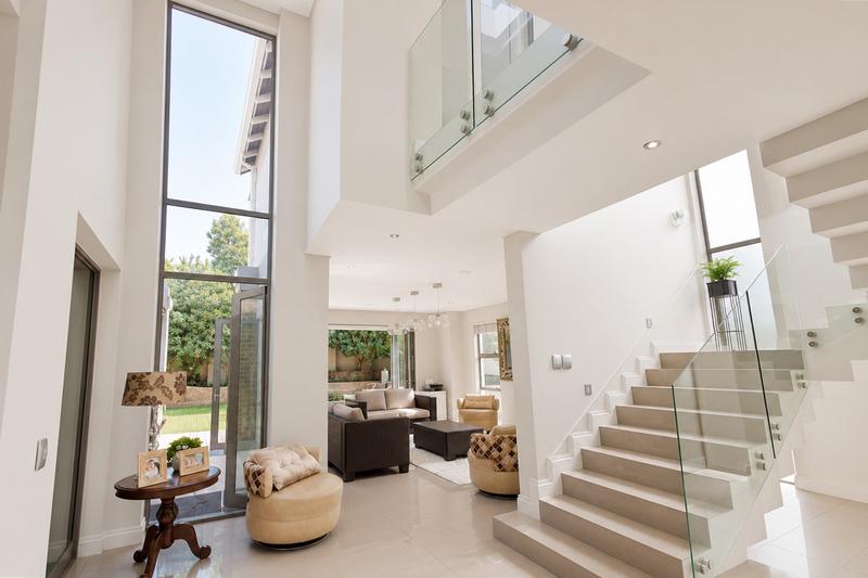 4 Bedroom Property for Sale in Senderwood Gauteng