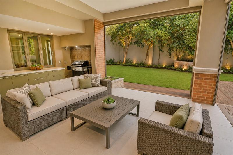 4 Bedroom Property for Sale in Senderwood Gauteng