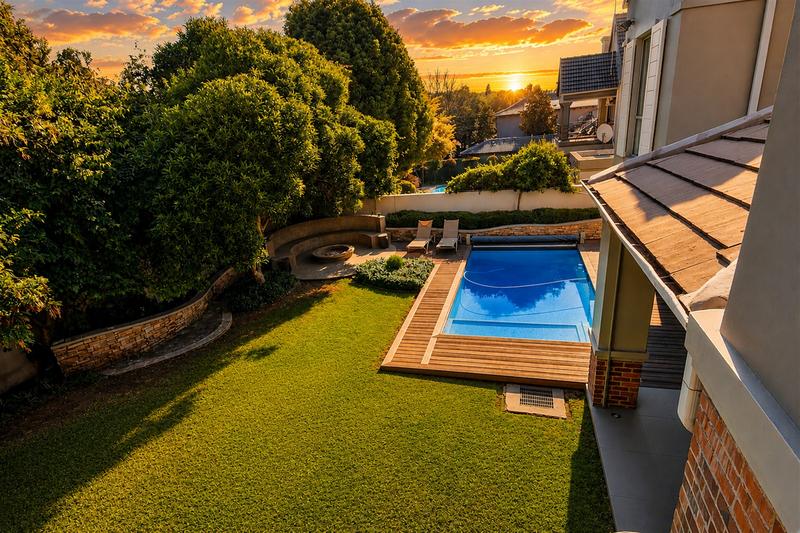 4 Bedroom Property for Sale in Senderwood Gauteng
