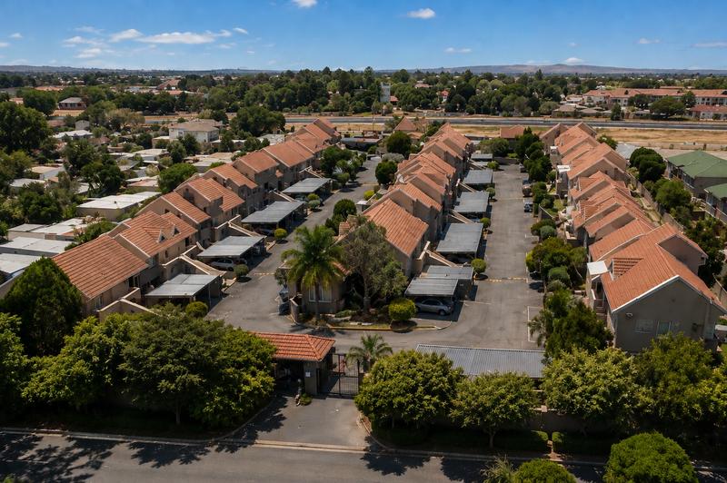 2 Bedroom Property for Sale in Radiokop Gauteng