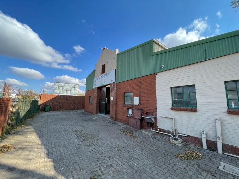 To Let Commercial Property for Rent in Hennopspark Gauteng