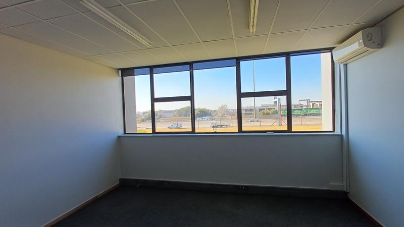 To Let Commercial Property for Rent in Rooihuiskraal Gauteng