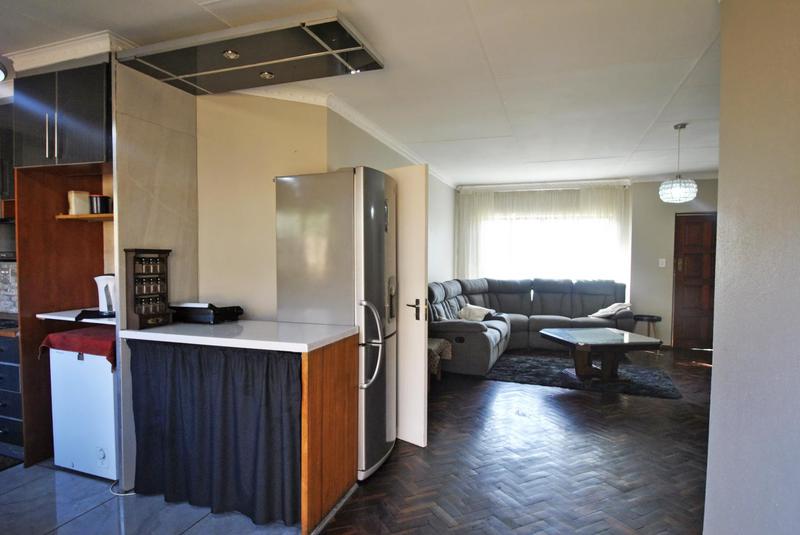 3 Bedroom Property for Sale in New Market Gauteng