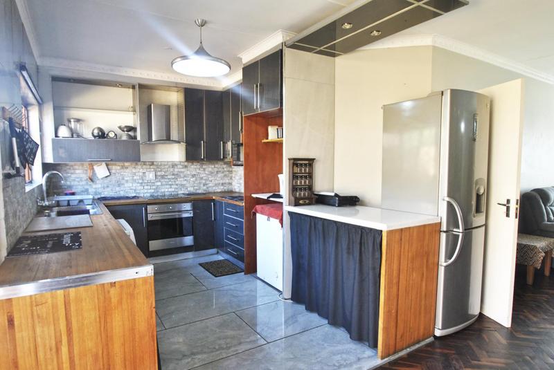 3 Bedroom Property for Sale in New Market Gauteng