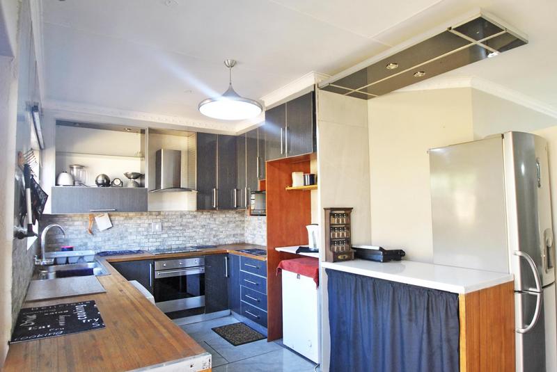 3 Bedroom Property for Sale in New Market Gauteng