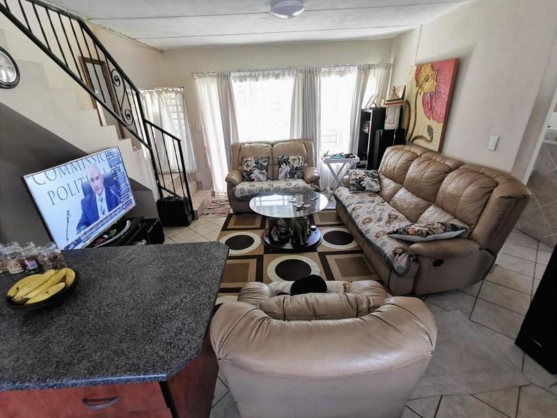 2 Bedroom Property for Sale in Halfway Gardens Gauteng