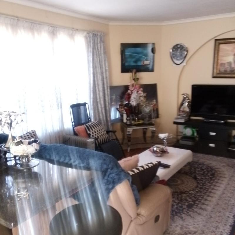 To Let 1 Bedroom Property for Rent in Kensington Gauteng
