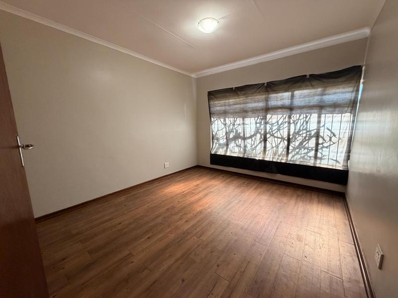 To Let 3 Bedroom Property for Rent in Alphen Park Gauteng