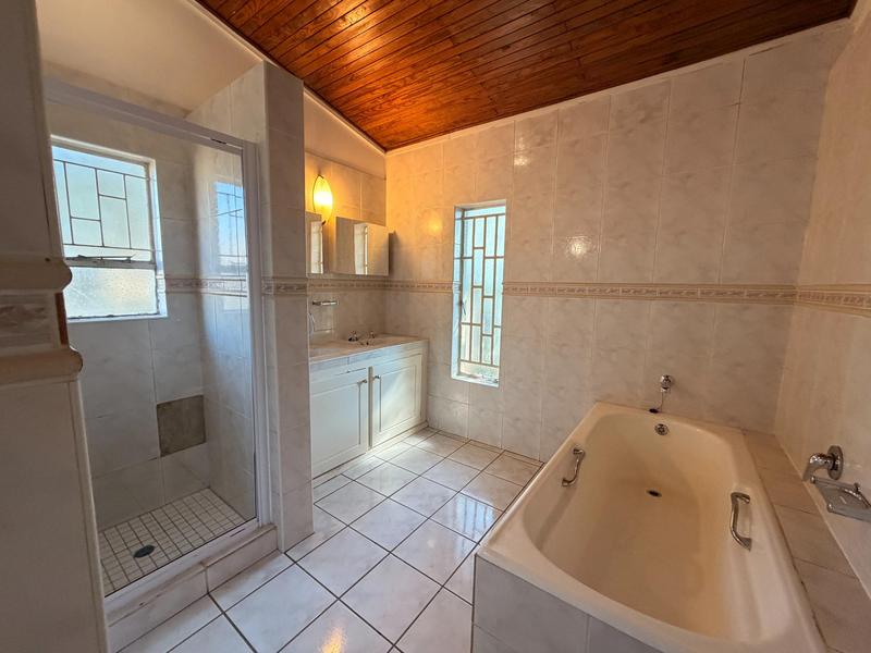 4 Bedroom Property for Sale in Menlo Park Gauteng
