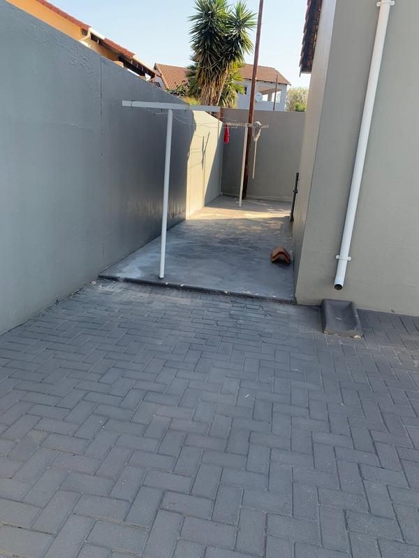 To Let 3 Bedroom Property for Rent in Ormonde Gauteng