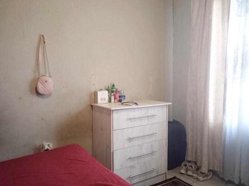 4 Bedroom Property for Sale in Slovoville Gauteng