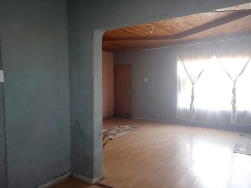 4 Bedroom Property for Sale in Slovoville Gauteng