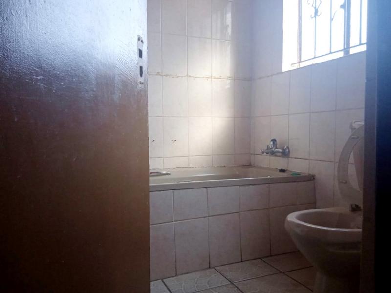 4 Bedroom Property for Sale in Slovoville Gauteng