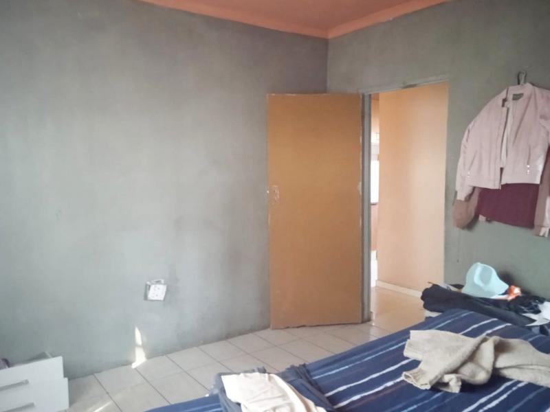 4 Bedroom Property for Sale in Slovoville Gauteng
