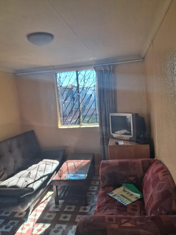 1 Bedroom Property for Sale in Jabavu Gauteng