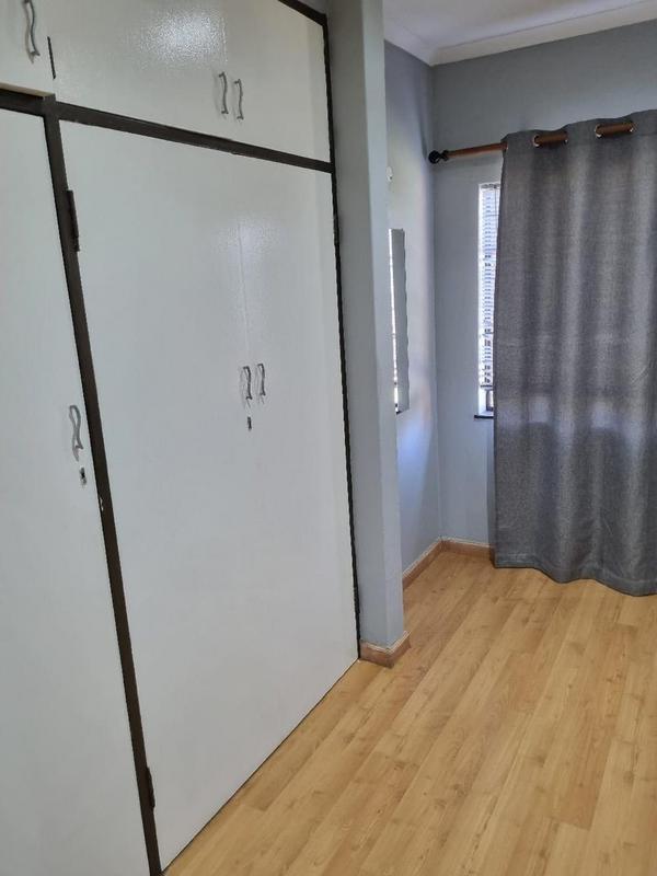 To Let 3 Bedroom Property for Rent in Glenvista Gauteng