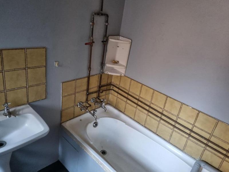 To Let 3 Bedroom Property for Rent in Glenvista Gauteng