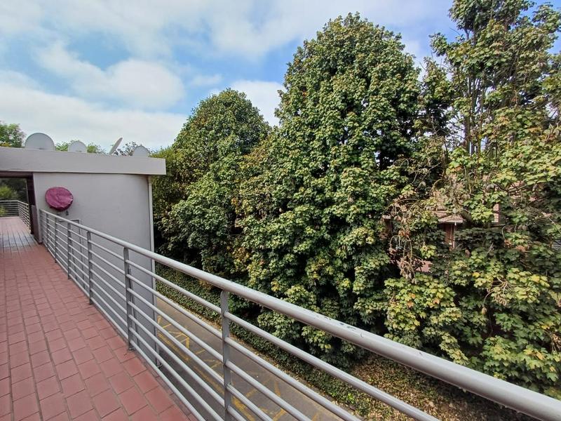 1 Bedroom Property for Sale in Bedfordview Gauteng