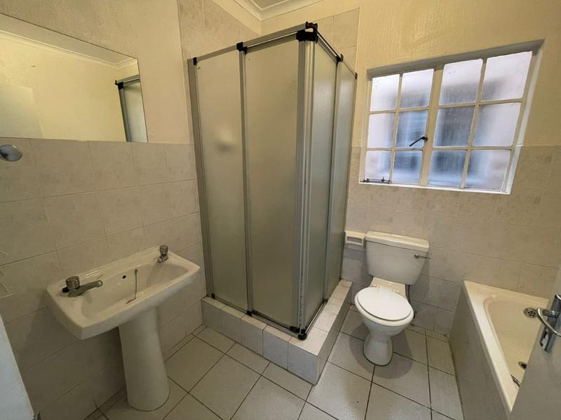 1 Bedroom Property for Sale in Bedfordview Gauteng