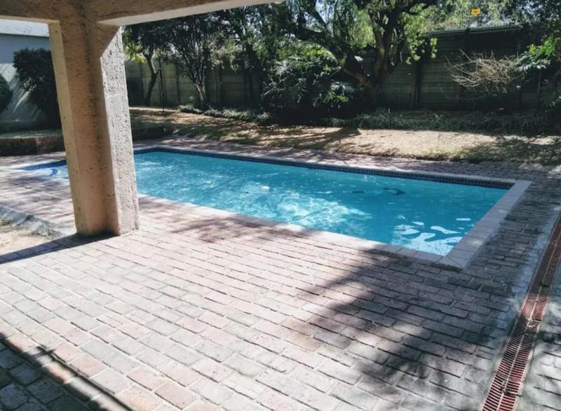 1 Bedroom Property for Sale in Bedfordview Gauteng