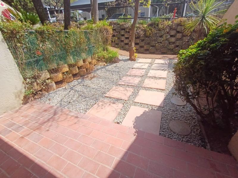 1 Bedroom Property for Sale in Bruma Gauteng
