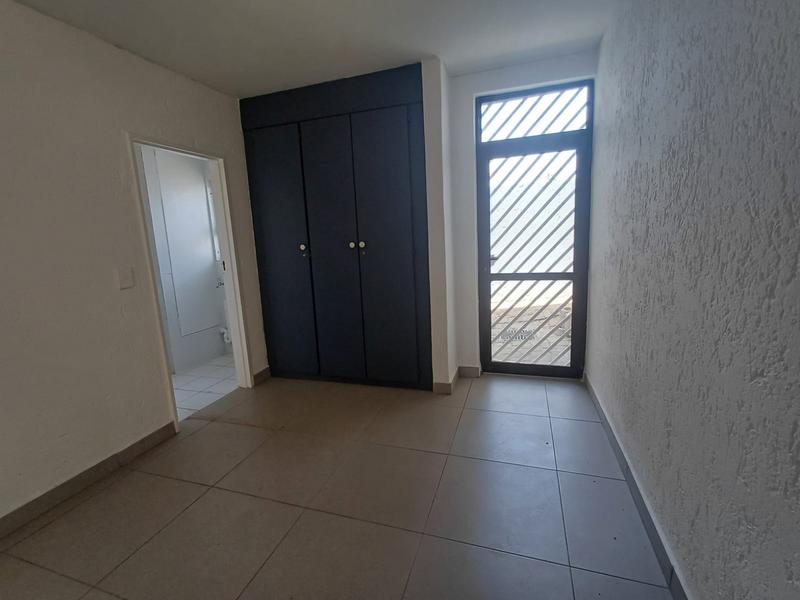 1 Bedroom Property for Sale in Bruma Gauteng