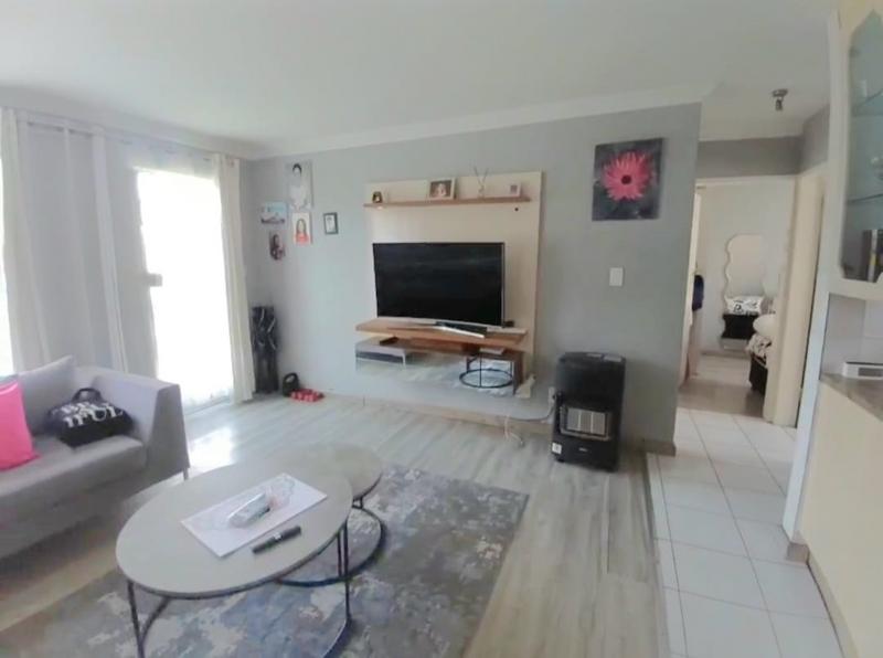 2 Bedroom Property for Sale in Ridgeway Gauteng