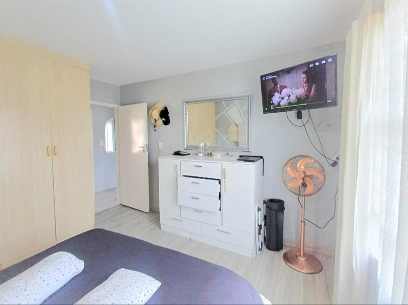 2 Bedroom Property for Sale in Ridgeway Gauteng