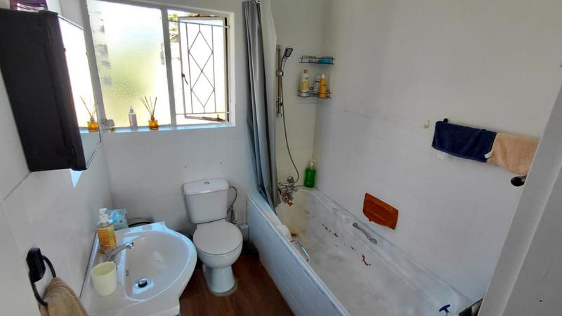 3 Bedroom Property for Sale in Roseacre Gauteng