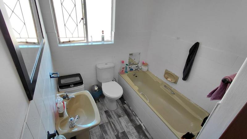 3 Bedroom Property for Sale in Roseacre Gauteng