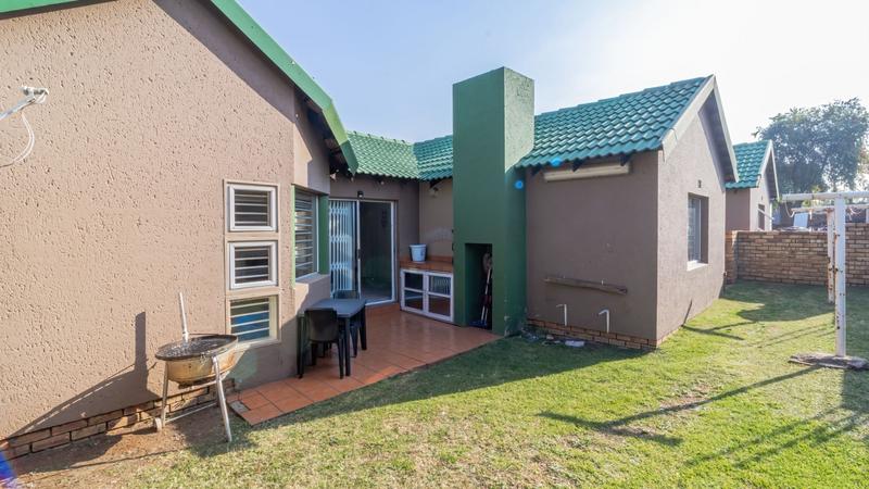 3 Bedroom Property for Sale in Winchester Hills Gauteng