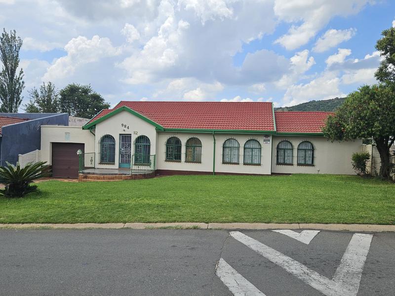 3 Bedroom Property for Sale in Zakariyya Park Gauteng