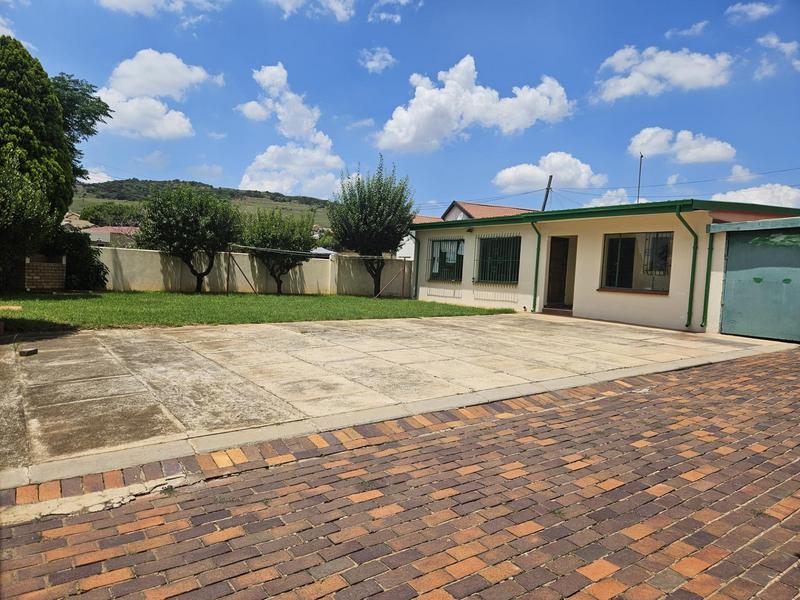 3 Bedroom Property for Sale in Zakariyya Park Gauteng