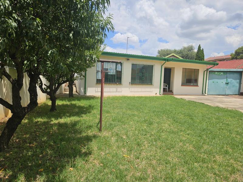 3 Bedroom Property for Sale in Zakariyya Park Gauteng
