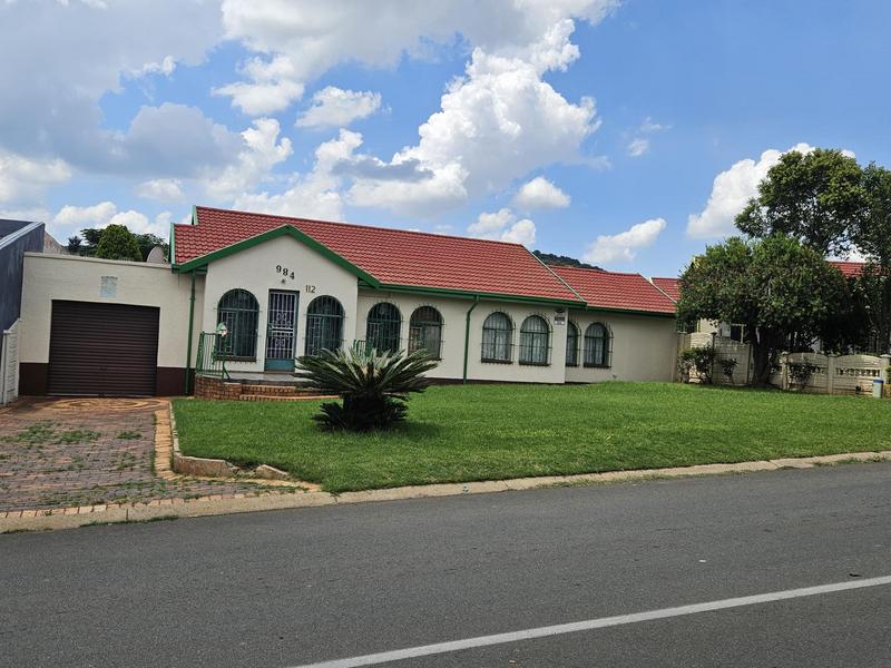 3 Bedroom Property for Sale in Zakariyya Park Gauteng