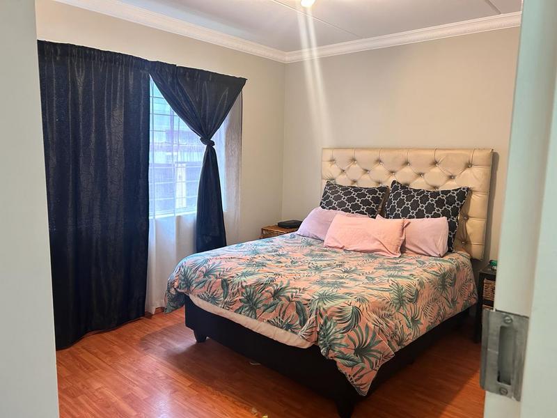 2 Bedroom Property for Sale in Bardene Gauteng