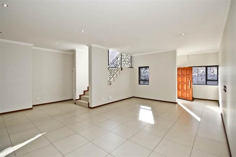To Let 3 Bedroom Property for Rent in Emmarentia Gauteng